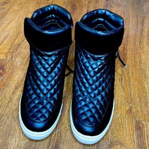 Steve Madden Linqss Quilted Sneaker Wedge High Top